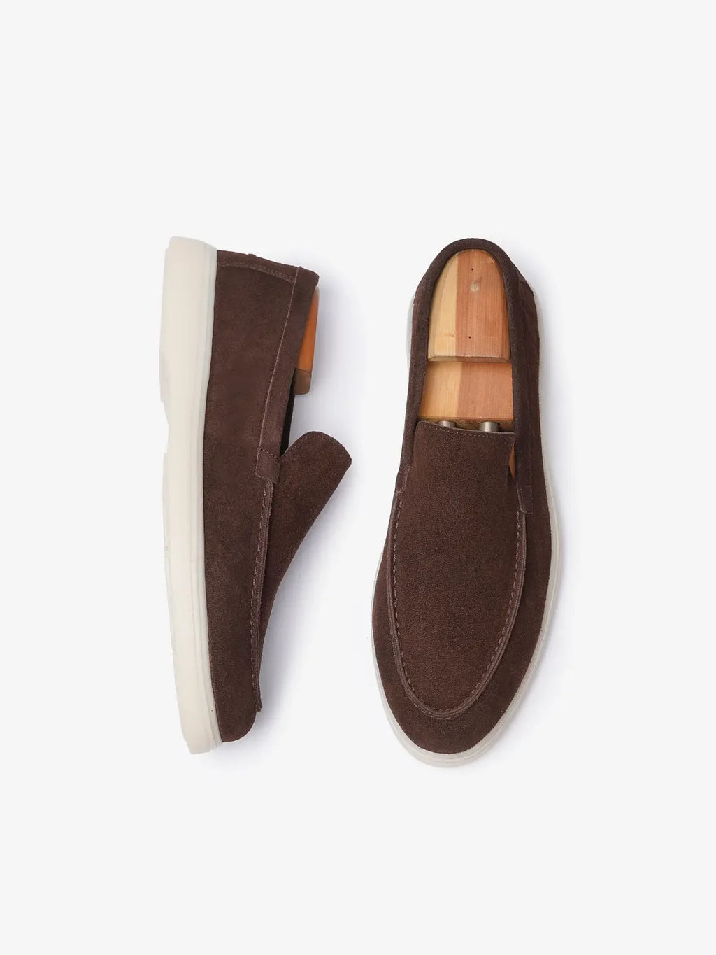 Mocassin Signature en Daim Marron – Édition Premium